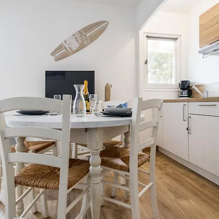 A Mesquer: A 200m, Balcon, Parking, Proche Commerces - Fr-1-306-1243 Mesquer