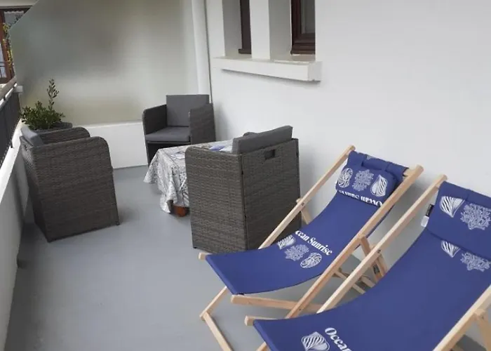 A Mesquer: A 200m, Balcon, Parking, Proche Commerces - Fr-1-306-1243 아파트